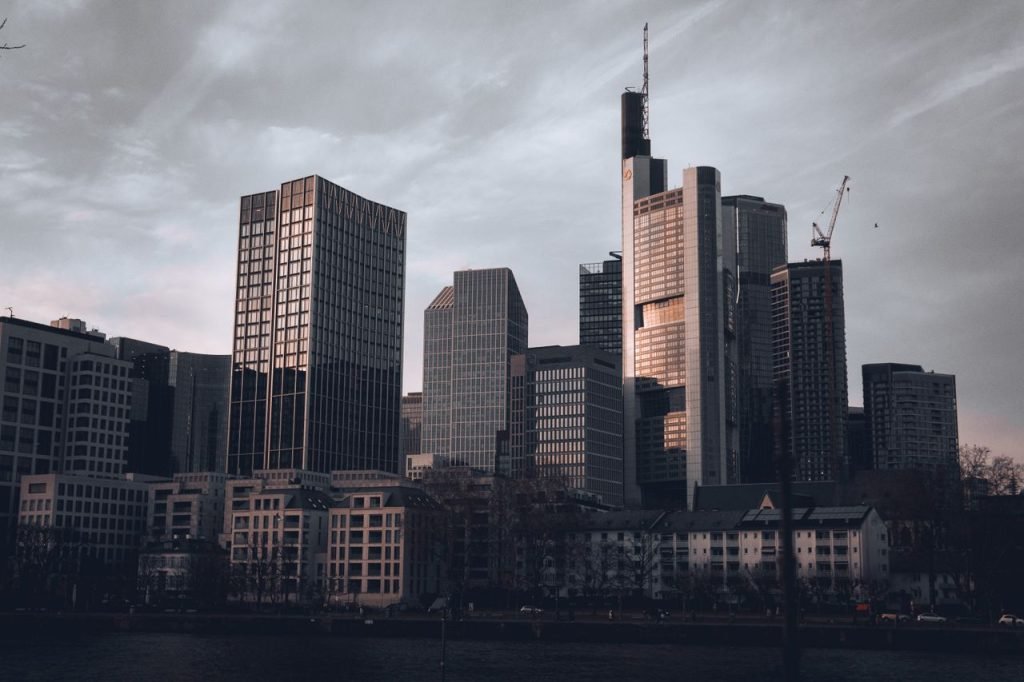 The Art of Drawing Readers In: Your attractive post title goes here Stunning cityscape of Frankfurt am Main skyline at dusk with modern skyscrapers.